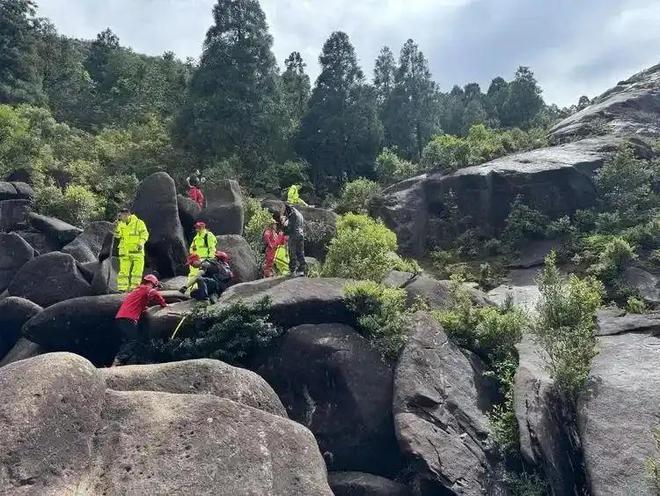 温州30岁爬山男子遗体已找到他留下的最后